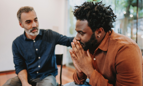 Se você conhece alguém que sofre com burnout ou depressão, lembre-se de que a ajuda está disponível e o cuidado começa com a compreensão.